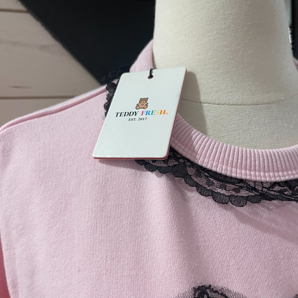 Teddy Fresh Lace Applique Bear Sweatshirt NWT Size Medium - Picture 8 of 11